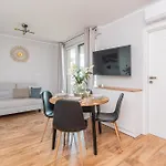 Flatbook Apartamenty - Krynica Morska Enklawa Z Sala Zabaw I Basenem Przy Zalewie شقة كرينيتا مورسكا